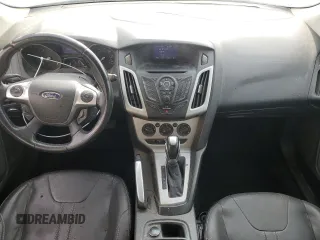 2013 Ford Focus SE with VIN 1FADP3K21DL153204, listed as a Copart auction lot 49231735 with 135,345 mi miles and Salvage Title. Bid and sale history available at carsss.com. Image 8.