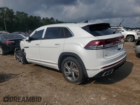 2024 Volkswagen Atlas SEL R-Line with VIN 1V2AE2CA8RC260355, listed as a Copart auction lot 53804085 with 1,951 mi miles and Salvage title. Bid and sale history available at DreamBid. Image 2.