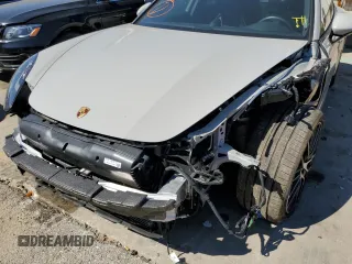 2021 Porsche Panamera with VIN WP0AJ2A79ML118996, listed as a Copart auction lot 60685612 with 18,439 mi miles and . Bid and sale history available at DreamBid. Image 9.