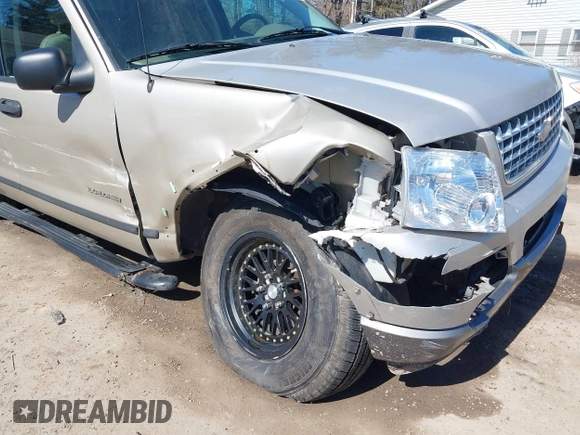 2004 Ford Explorer XLS z VIN 1FMZU72E14UC11599, wystawiony jako IAAI lot #41749597 z przebiegiem 82 805 mil mil oraz . Historia ofert i sprzedaży dostępna na DreamBid. Obrazek 6.