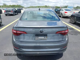 2024 Volkswagen Jetta SE with VIN 3VW7M7BU9RM005832, listed as a IAAI auction lot 42475250 with 10,036 mi miles and . Bid and sale history available at DreamBid. Image 17.