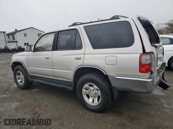 1998 Toyota 4Runner SR5 z VIN JT3HN86R0W0185043, wystawiony jako Copart lot #43425065 z przebiegiem 195 992 mil mil oraz Szkoda całkowita • Salvage title. Historia ofert i sprzedaży dostępna na DreamBid. Obrazek 2.