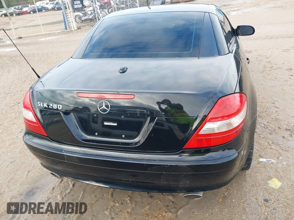 2007 Mercedes-Benz SLK 280 with VIN WDBWK54F77F143209, listed as a IAAI auction lot 41253888 with 113,025 mi miles and . Bid and sale history available at DreamBid. Image 16.