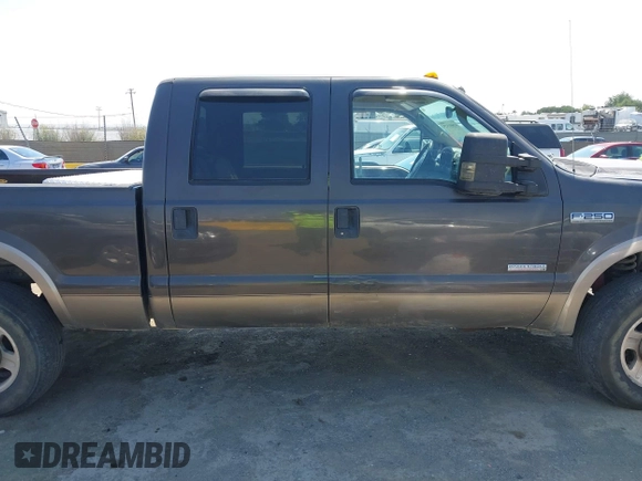 2005 Ford F-250 XL с VIN 1FTSW21P65EC44812, выставлен на аукционе IAAI как лот 42691573 с пробегом 76 672 миль миль и . История ставок и продаж доступна на DreamBid. Изображение 13.