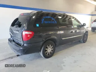 2006 Chrysler Town & Country Touring with VIN 2A8GP54LX6R906627, listed as a Copart auction lot 68125814 with 237,553 mi miles and Salvage Title. Bid and sale history available at DreamBid. Image 3.