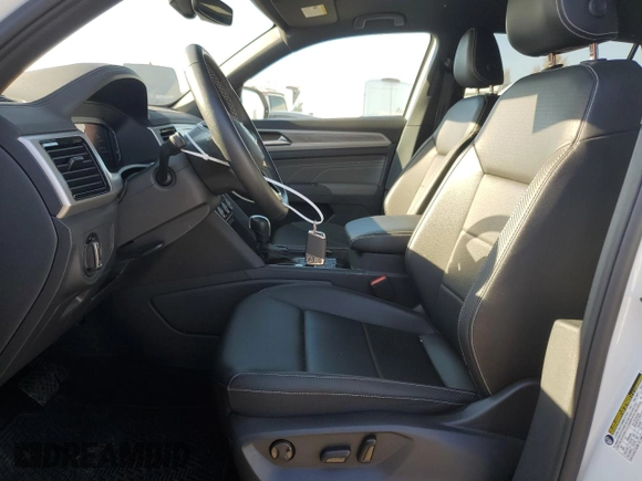 2023 Volkswagen Atlas SE with VIN 1V2HE2CA7PC205178, listed as a Copart auction lot 83377914 with 25,248 mi miles and Salvage title. Bid and sale history available at DreamBid. Image 7.