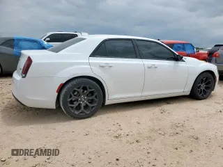 2019 Chrysler 300 Touring z VIN 2C3CCAAG7KH690628, wystawiony jako Copart lot #59369515 z przebiegiem 91 820 mil mil oraz Szkoda całkowita • Salvage title. Historia ofert i sprzedaży dostępna na DreamBid. Obrazek 3.