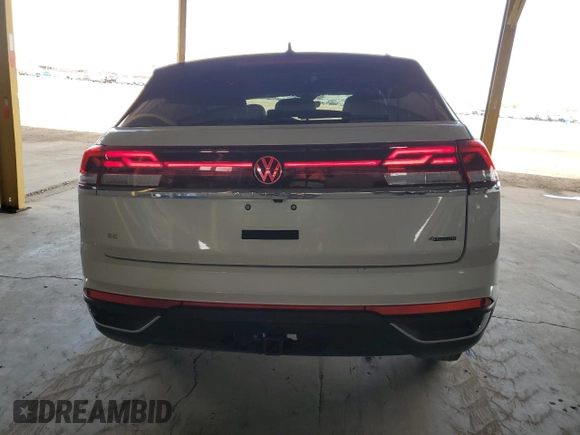 2024 Volkswagen Atlas SE z VIN 1V2KE2CA1RC201958, wystawiony jako Copart lot #59052675 z przebiegiem 43 922 mil mil oraz Szkoda całkowita • Salvage title. Historia ofert i sprzedaży dostępna na DreamBid. Obrazek 6.