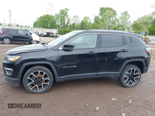 2017 Jeep Compass Limited z VIN 3C4NJDCB2HT628079, wystawiony jako IAAI lot #42209272 z przebiegiem 108 862 mil mil oraz . Historia ofert i sprzedaży dostępna na DreamBid. Obrazek 14.