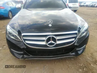 2015 Mercedes-Benz C-Class C 300 Luxury with VIN 55SWF4KB3FU087335, listed as a IAAI auction lot 40093209 with 72,690 mi miles. Bid and sale history available at carsss.com. Image 6.