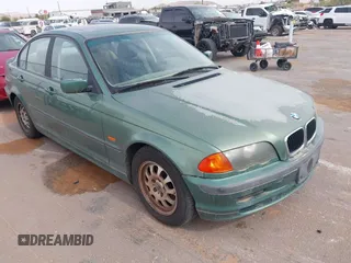 1999 BMW 3 Series 323i z VIN WBAAM3332XCA81950, wystawiony jako IAAI lot #42199475 z przebiegiem 134 884 mil mil oraz . Historia ofert i sprzedaży dostępna na DreamBid. Obrazek 1.