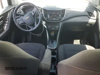 2020 Chevrolet Trax LS with VIN KL7CJKSB0LB340114, listed as a Copart auction lot 61056535 with 42,044 mi miles and Salvage title. Bid and sale history available at DreamBid. Image 8.