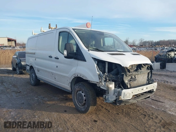 2017 Ford Transit z VIN 1FTYR1YM0HKB27935, wystawiony jako IAAI lot #41513908 z przebiegiem 80 422 mil mil oraz . Historia ofert i sprzedaży dostępna na DreamBid. Obrazek 1.