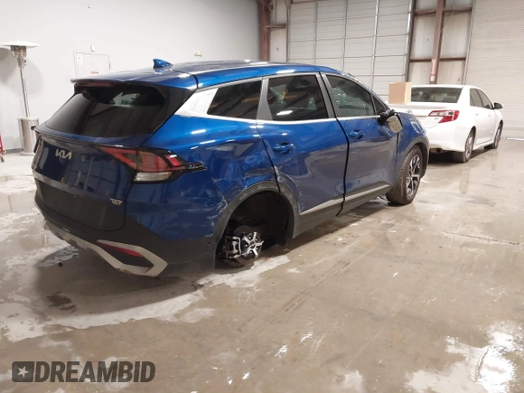 2024 Kia Sportage EX with VIN 5XYK33DF6RG206169, listed as a IAAI auction lot 41623327 with 26,387 mi miles and . Bid and sale history available at carsss.com. Image 4.