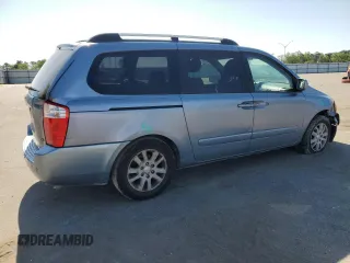 2008 Kia Sedona LX with VIN KNDMB233586210180, listed as a Copart auction lot 52090305 with 220,428 mi miles and Salvage Title. Bid and sale history available at carsss.com. Image 3.