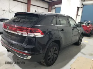 2024 Volkswagen Atlas SE with VIN 1V2WE2CA3RC221565, listed as a Copart auction lot 50817605 with 8,884 mi miles and Salvage title. Bid and sale history available at DreamBid. Image 3.