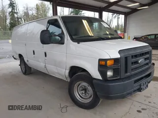 2014 Ford Econoline Cargo Commercial with VIN 1FTNS2EW6EDA03445, listed as a IAAI auction lot 41973556 with 231,391 mi miles. Bid and sale history available at carsss.com. Image 1.