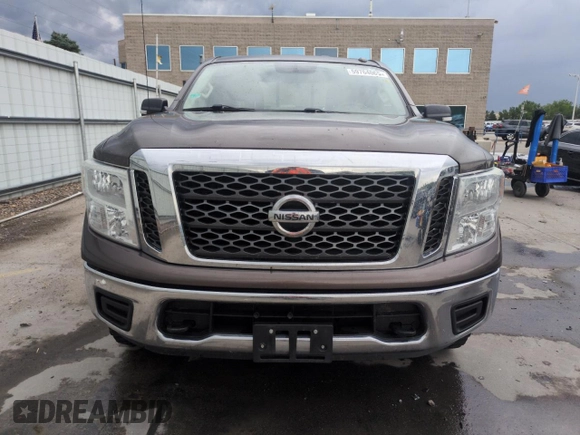 2017 Nissan Titan S z VIN 1N6AA1CJ2HN553031, wystawiony jako Copart lot #59764065 z przebiegiem 148 012 mil mil oraz Szkoda całkowita • Salvage title. Historia ofert i sprzedaży dostępna na DreamBid. Obrazek 5.