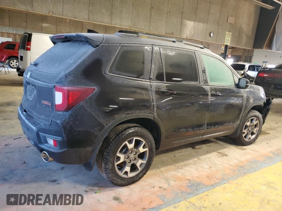 2023 Honda Passport TrailSport with VIN 5FNYF8H66PB028373, listed as a Copart auction lot 44258865 with 23,951 mi miles and Salvage Title. Bid and sale history available at carsss.com. Image 3.