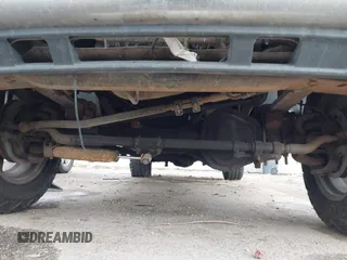 2004 Ford F-250 XL с VIN 1FTNX21P14ED30876, выставлен на аукционе IAAI как лот 41973059 с пробегом 242 959 миль миль и . История ставок и продаж доступна на DreamBid. Изображение 14.