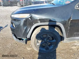 2016 Jeep Cherokee Sport with VIN 1C4PJMAS1GW340154, listed as a IAAI auction lot 40885187 with 110,279 mi miles. Bid and sale history available at carsss.com. Image 6.