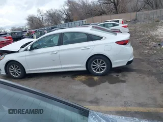 2018 Hyundai Sonata SE z VIN 5NPE24AFXJH698843, wystawiony jako IAAI lot #41851524 z przebiegiem 100 811 mil mil oraz . Historia ofert i sprzedaży dostępna na DreamBid. Obrazek 14.