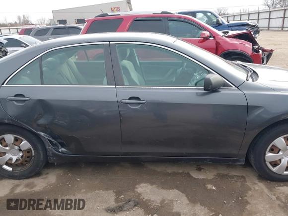 2009 Toyota Camry z VIN 4T1BE46K19U824701, wystawiony jako IAAI lot #41738779 z przebiegiem 225 469 mil mil oraz . Historia ofert i sprzedaży dostępna na DreamBid. Obrazek 13.