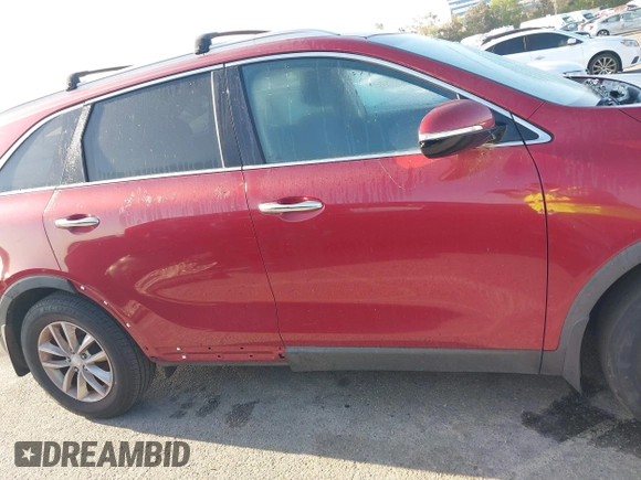 2017 Kia Sorento LX with VIN 5XYPG4A37HG220672, listed as a IAAI auction lot 41949310 with 196,269 mi miles. Bid and sale history available at carsss.com. Image 13.