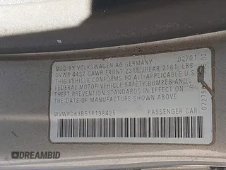 2001 Volkswagen Passat GLS z VIN WVWPD63B51P198425, wystawiony jako IAAI lot #42734511 z przebiegiem Nie podano mil oraz . Historia ofert i sprzedaży dostępna na DreamBid. Obrazek 9.