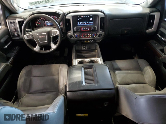 2016 GMC Sierra 2500HD SLT z VIN 1GT12TE84GF263081, wystawiony jako Copart lot #52894245 z przebiegiem 137 673 mil mil oraz Szkoda całkowita • Salvage title. Historia ofert i sprzedaży dostępna na DreamBid. Obrazek 8.