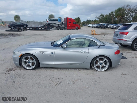 2016 BMW Z4 sDrive28i with VIN WBALL5C51G5A20361, listed as a IAAI auction lot 40739134 with 1 mi miles. Bid and sale history available at carsss.com. Image 14.