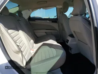 2019 Ford Fusion Hybrid SE with VIN 3FA6P0LU7KR284563, listed as a Copart auction lot 39979903 with 0 mi miles. Bid and sale history available at carsss.com. Image 10.