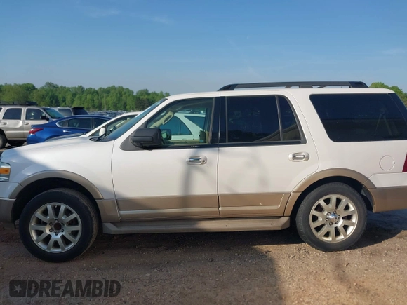 2011 Ford Expedition XLT z VIN 1FMJU1H54BEF17933, wystawiony jako IAAI lot #42077149 z przebiegiem 238 905 mil mil oraz . Historia ofert i sprzedaży dostępna na DreamBid. Obrazek 15.