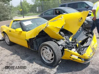 1994 Chevrolet Corvette z VIN 1G1YY22P8R5100275, wystawiony jako IAAI lot #42409261 z przebiegiem 94 351 mil mil oraz . Historia ofert i sprzedaży dostępna na DreamBid. Obrazek 1.