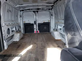 2020 Ford Transit Cargo z VIN 1FTBR1Y82LKA99539, wystawiony jako Copart lot #58968435 z przebiegiem 102 650 mil mil oraz Szkoda całkowita • Salvage title. Historia ofert i sprzedaży dostępna na DreamBid. Obrazek 10.