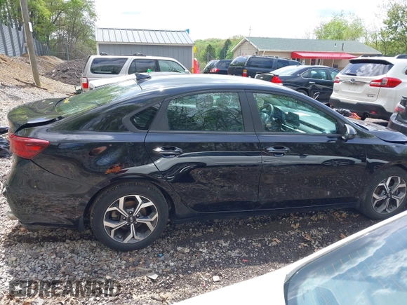 2021 Kia Forte LXS with VIN 3KPF24AD6ME307117, listed as a IAAI auction lot 42204377 with 52,364 mi miles and . Bid and sale history available at DreamBid. Image 13.