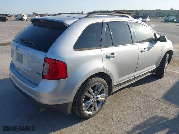 2012 Ford Edge SEL with VIN 2FMDK3J93CBA81021, listed as a IAAI auction lot 42004650 with 198,774 mi miles. Bid and sale history available at carsss.com. Image 4.
