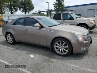 2008 Cadillac CTS RWD z VIN 1G6DV57V380157988, wystawiony jako Copart lot #55927515 z przebiegiem 128 171 mil mil oraz Czysty tytuł • Clean title. Historia ofert i sprzedaży dostępna na DreamBid. Obrazek 4.
