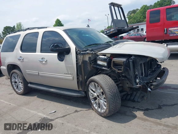 2010 Chevrolet Tahoe LT с VIN 1GNUCBE09AR216446, выставлен на аукционе IAAI как лот 42002298 с пробегом 278 738 миль миль и . История ставок и продаж доступна на DreamBid. Изображение 14.