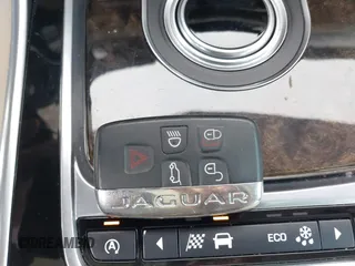 2016 Jaguar XF 35t Prestige with VIN SAJBE4BVXGCY10577, listed as a IAAI auction lot 41515540 with 60,862 mi miles. Bid and sale history available at carsss.com. Image 11.