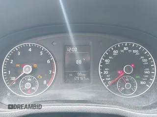2014 Volkswagen Passat S с VIN 1VWAP7A36EC029426, выставлен на аукционе IAAI как лот 42271284 с пробегом 129 767 миль миль и . История ставок и продаж доступна на DreamBid. Изображение 7.