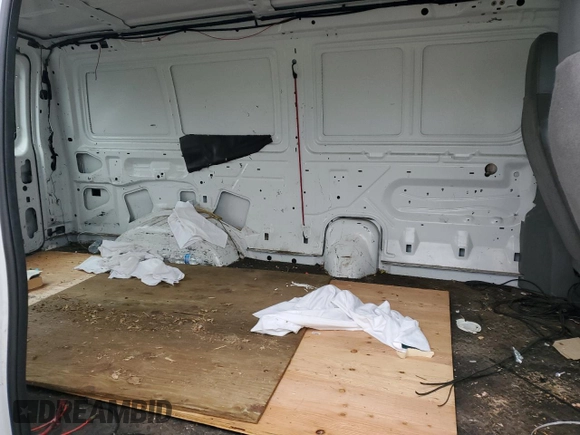 2010 Ford Econoline Cargo Commercial with VIN 1FTNE2EL0ADA47559, listed as a Copart auction lot 81967114 with 63,318 mi miles and Clean title. Bid and sale history available at DreamBid. Image 11.
