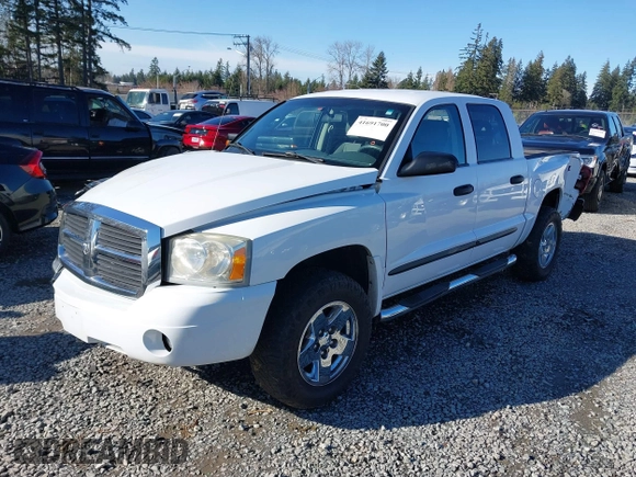 2006 Dodge Dakota SLT with VIN 1D7HW48N26S710819, listed as a IAAI auction lot 41691700 with 110,269 mi miles. Bid and sale history available at carsss.com. Image 2.