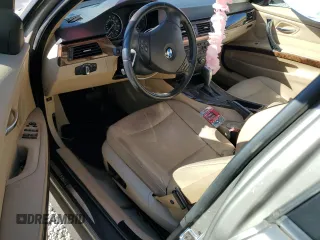2009 BMW 3 Series 328i с VIN WBAPH77599NM30687, выставлен на аукционе Copart как лот 45596425 с пробегом Не указан миль и Списание • Salvage title. История ставок и продаж доступна на DreamBid. Изображение 8.