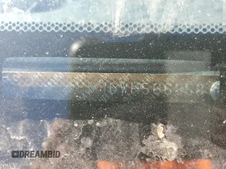 1998 Honda Civic LX z VIN 2HGEJ6576WH566858, wystawiony jako Copart lot #63260834 z przebiegiem 225 031 mil mil oraz Szkoda całkowita • Salvage title. Historia ofert i sprzedaży dostępna na DreamBid. Obrazek 13.
