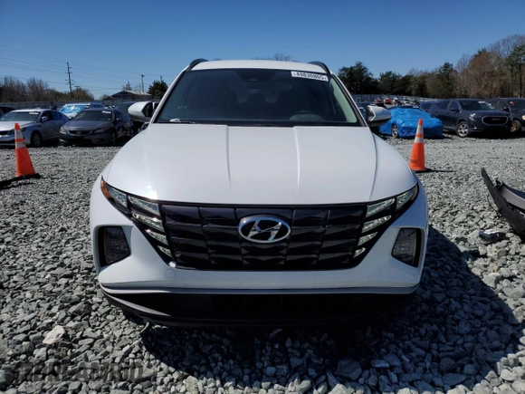 2024 Hyundai Tucson SEL with VIN KM8JB3DE1RU281474, listed as a Copart auction lot 49830865 with 7,931 mi miles and Salvage Title. Bid and sale history available at carsss.com. Image 5.