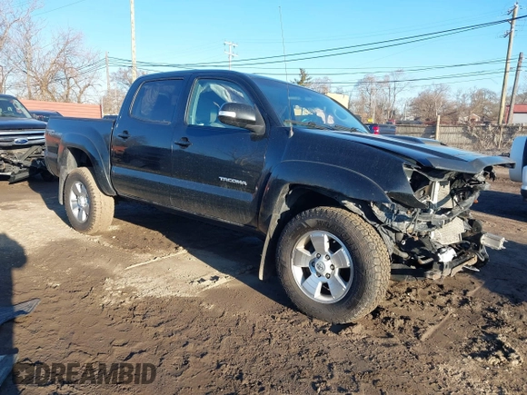 2015 Toyota Tacoma with VIN 3TMLU4EN4FM190968, listed as a IAAI auction lot 41749985 with 152,668 mi miles and . Bid and sale history available at DreamBid. Image 1.