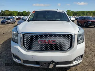 2015 GMC Yukon Denali z VIN 1GKS2CKJ9FR622342, wystawiony jako Copart lot #53671555 z przebiegiem Nie podano mil oraz Czysty tytuł • Clean title. Historia ofert i sprzedaży dostępna na DreamBid. Obrazek 5.