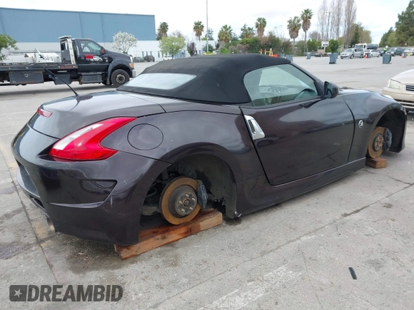2010 Nissan 370Z Touring with VIN JN1AZ4FH3AM301311, listed as a IAAI auction lot 41976379 with 51,347 mi miles. Bid and sale history available at carsss.com. Image 4.