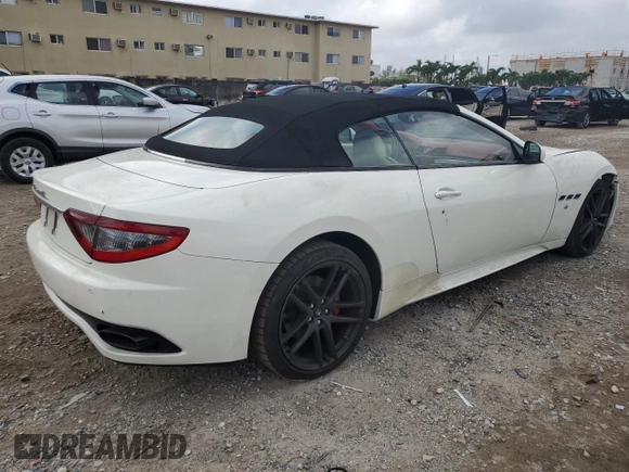 2015 Maserati GranTurismo Sport z VIN ZAM45VMA2F0154541, wystawiony jako Copart lot #79026524 z przebiegiem 38 791 mil mil oraz Nie do naprawy • Non repairable. Historia ofert i sprzedaży dostępna na DreamBid. Obrazek 3.